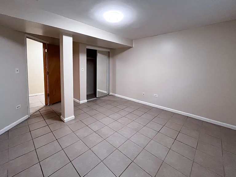 2237 N Kedzie Blvd #G — Photo 8