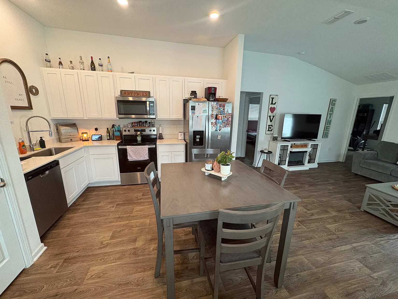 3 bed, 1222 sqft, $750 — Photo 4