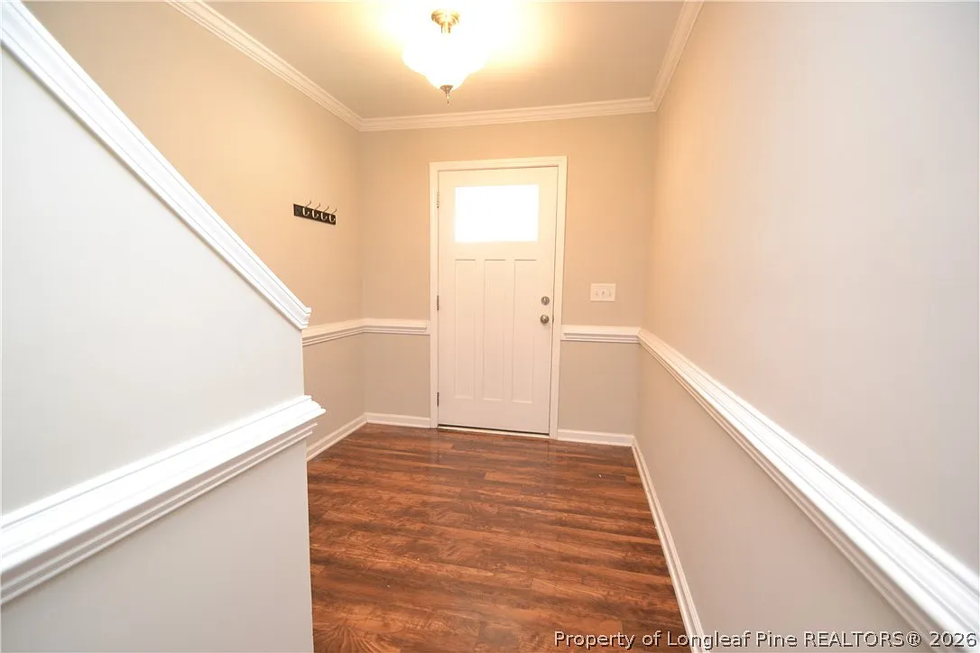 3 bed, 3.5 bath, 2060 sqft, $2,095 — Photo 3