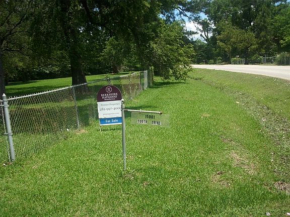 2nd image of 15001 South Dr