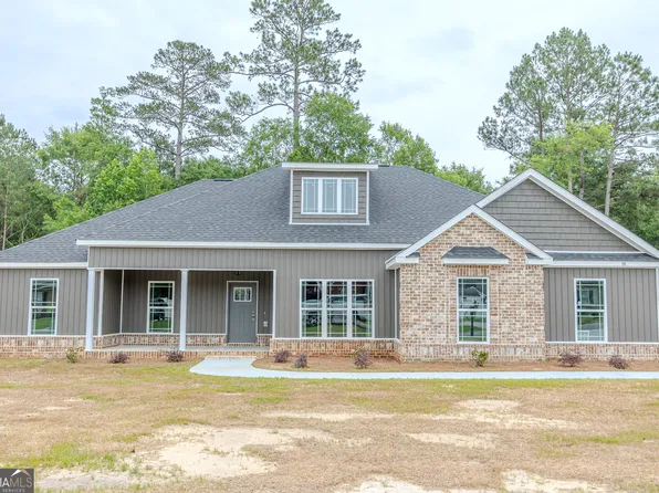 111 Hedge Row, Dublin, GA 31021