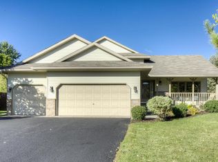 2935 Costa Ln, Little Canada, MN 55117