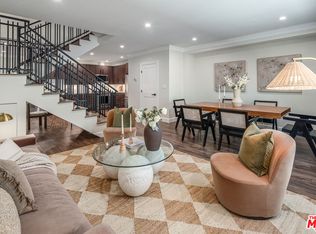 1147 N Beachwood Dr #4, Los Angeles, CA 90038