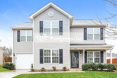 2002 Chapel Park Ln Photo 1