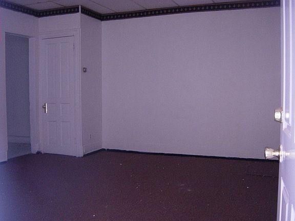 4th image of 6807 Glenloch St APT 1