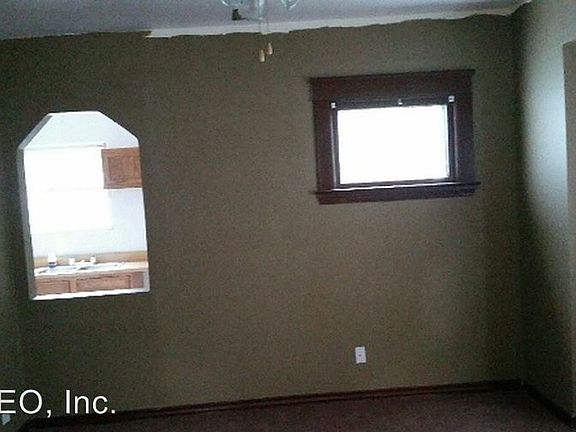 3rd image of 2063 W 87th St