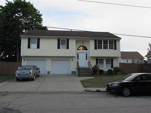 2nd image of 65 Vanderland Ave