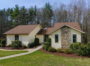 631 Woodland Knls, Asheville, NC 28804