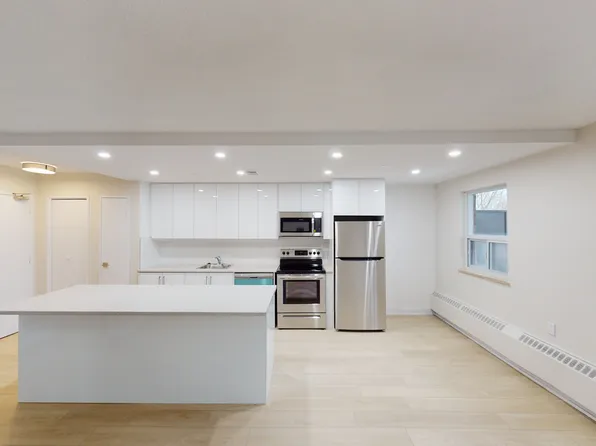 67 Church St S #301, Ajax, ON L1S 6A8