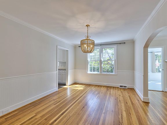 4th image of 3613 Wheat St