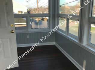 1039 Cass Ave, Woonsocket, RI 02895