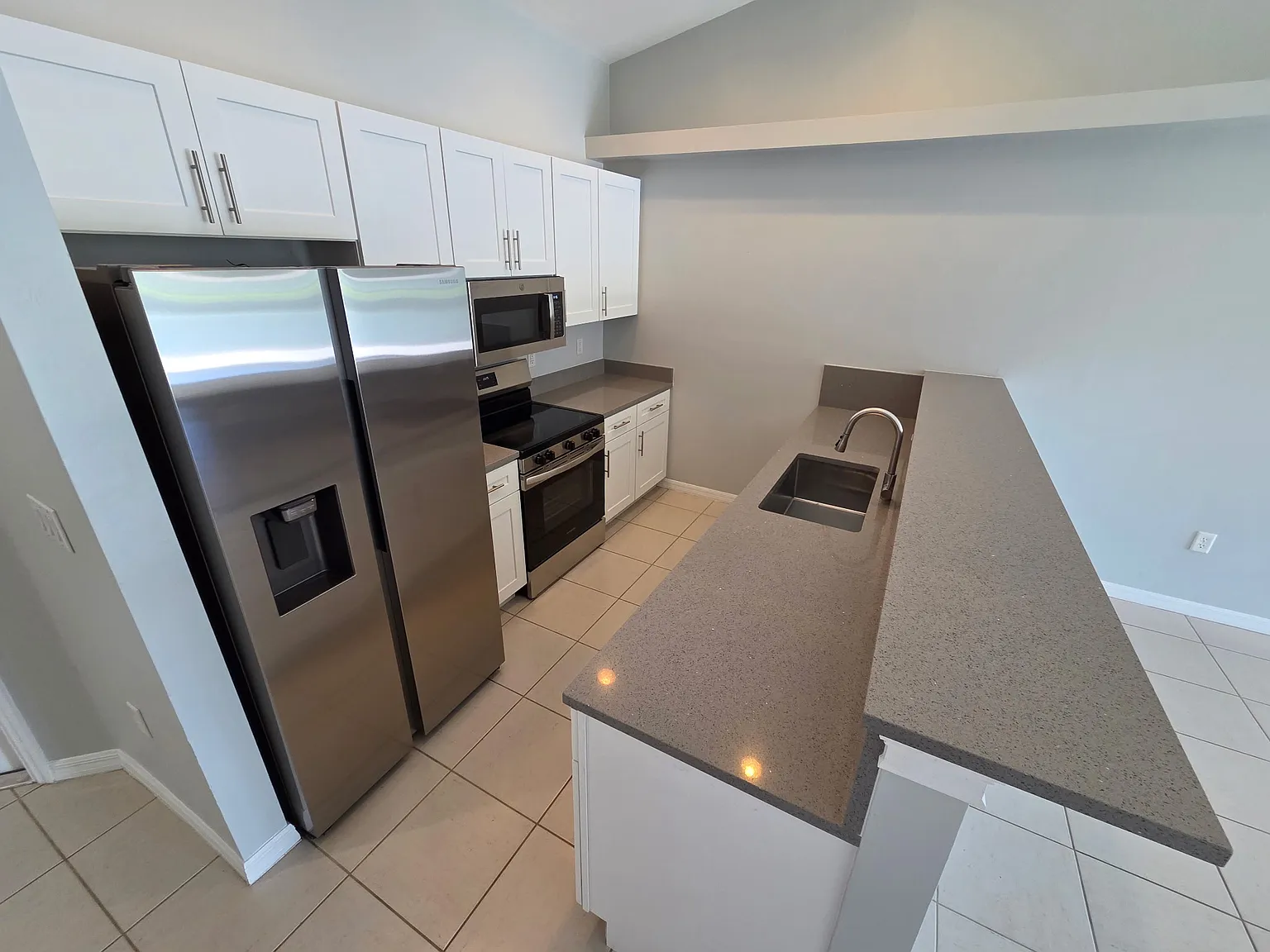 3 bed, 1300 sqft, $1,750 — Photo 3
