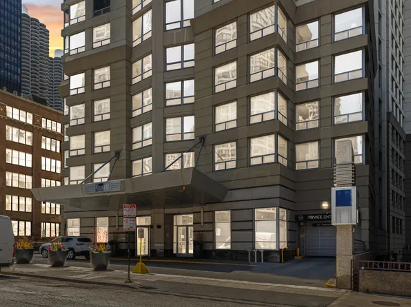 440 N Wabash Ave APT 4010, Chicago, IL 60611