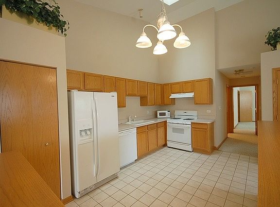 4th image of 1713 Windward Ave #1731