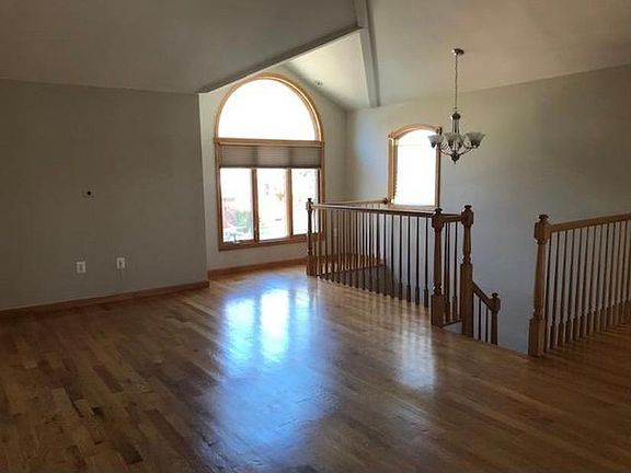 4th image of 408 Ogorman Ave Floor 2