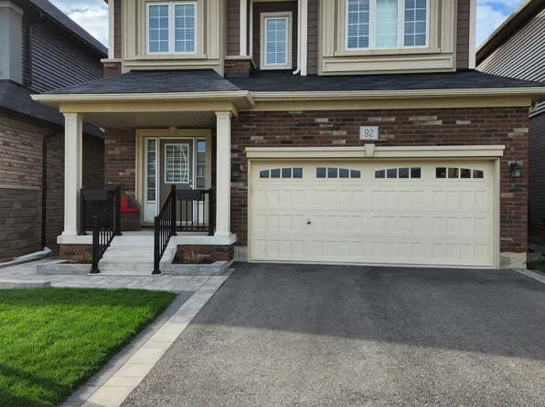 92 Flagg Ave, Brant, ON N3L 0J9