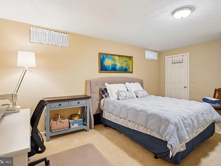217 Highland Ridge Ave — Photo 17