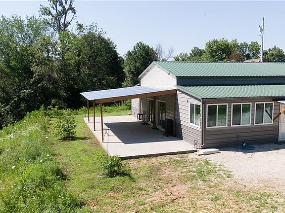 4th image of 10259 S Perry Rd