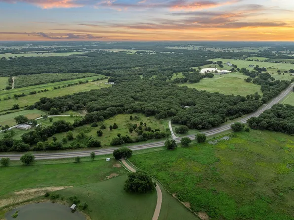 16572 Gholson Rd, Waco, TX 76705