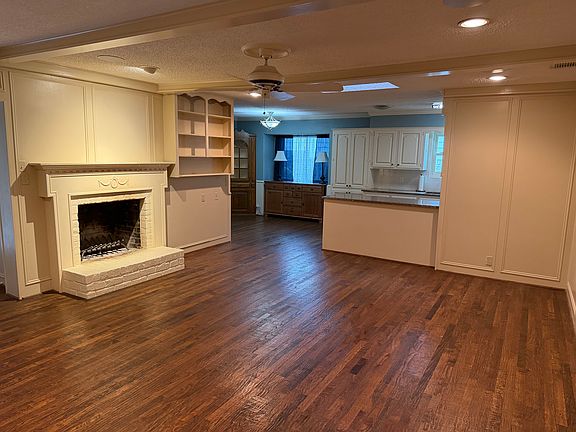 3rd image of 10926 Scotsmeadow Dr