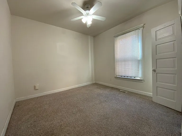 1539 Merrick St — Photo 8