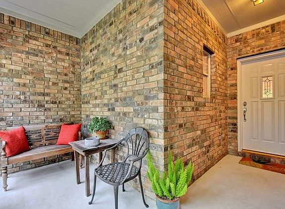 4th image of 5812 Pecanwood Ln