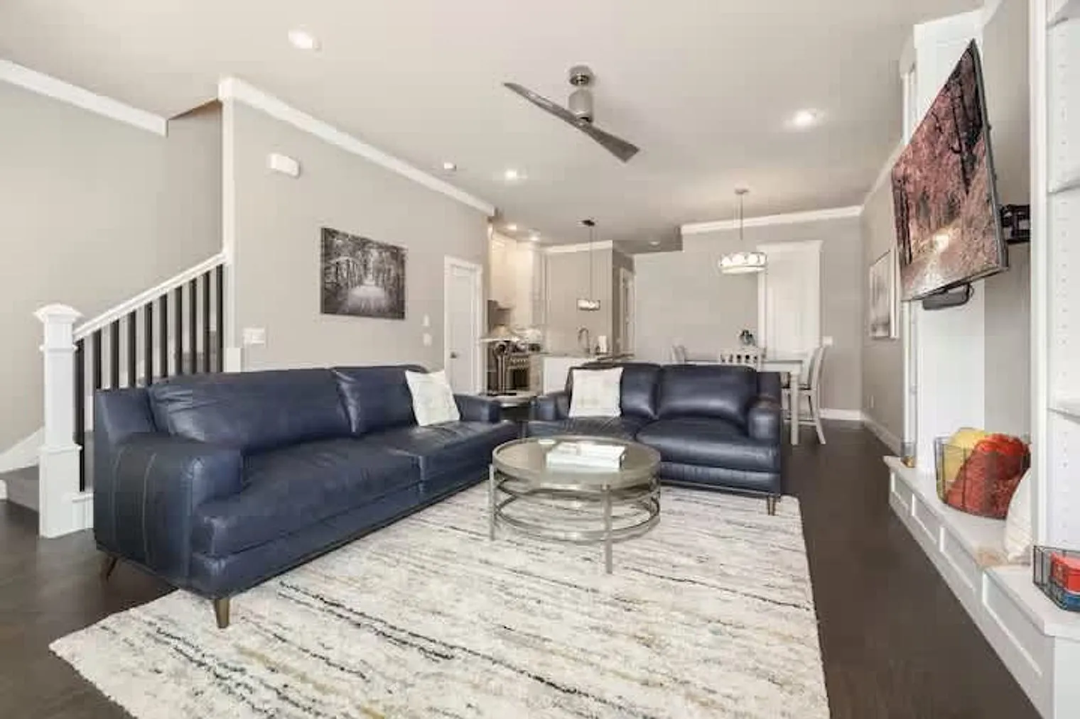 3 bed, 2.0 bath, 1862 sqft, $5,184 — Photo 1