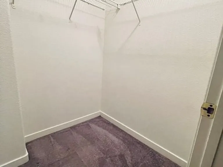 213 Heiple Ct — Photo 43