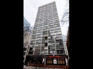 230 E Ontario St APT 304, Chicago, IL 60611