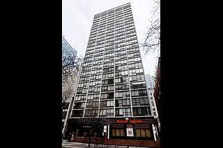 230 E Ontario St APT 304 photo 1