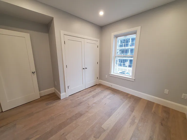 51 Fairbanks St — Photo 8