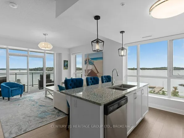 129 South St #306, Gananoque, ON K7G 0B1