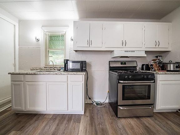 4th image of 3309 Erin Ave