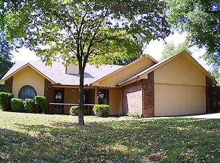 1002 N Flamingo Rd, Rogers, AR 72756