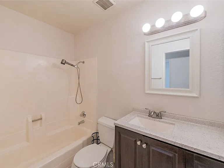 3424 S Rachel Ave — Photo 16