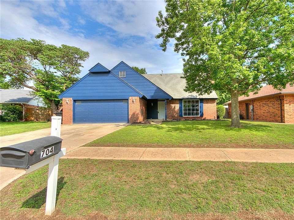 704 N Briarcliff Dr, Moore, OK 73170 Zillow