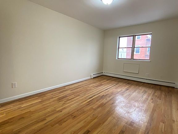 5th image of 1861 Obrien Ave #2