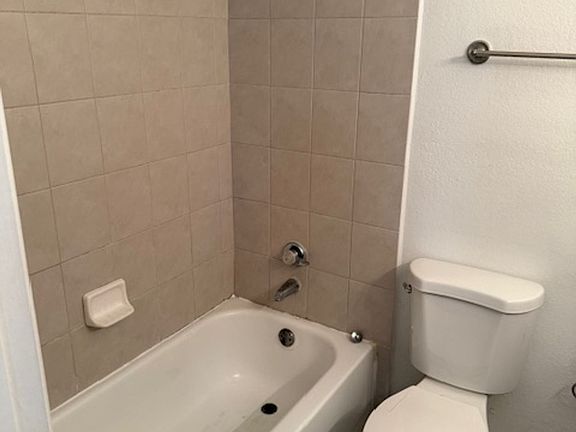 5th image of 11520 Westwood Blvd APT 517