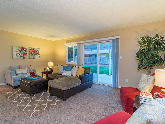 3rd image of 6357 Lake Ariana Ave