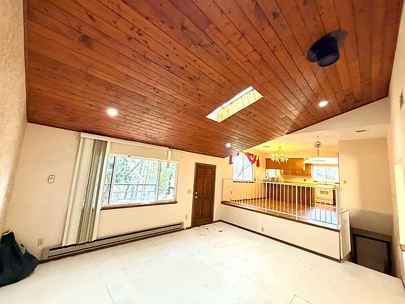 4th image of 250 Tunnel Creek Rd