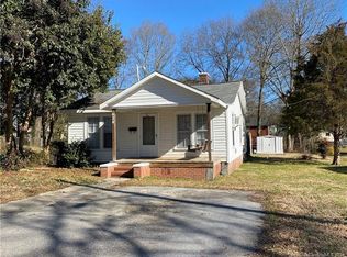 424 S Ridge St, Dallas, NC 28034