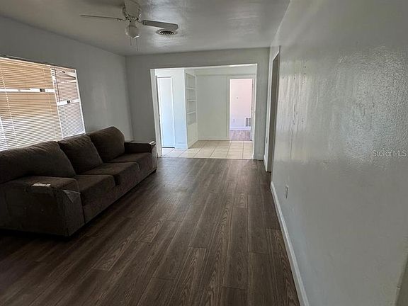 3rd image of 1412 N Garfield Ave