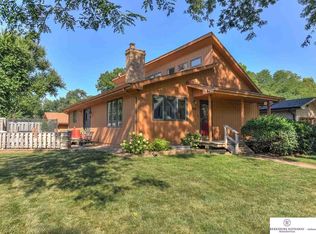 2012 Bluff St, Bellevue, NE 68005