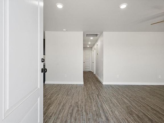 2nd image of 3704 Venita Ave