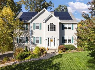 97 Uconn Ave, Glastonbury, CT 06033