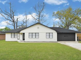 8931 Blankenship Dr, Houston, TX 77080