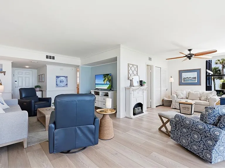 9375 Gulf Shore Dr #203 — Photo 12