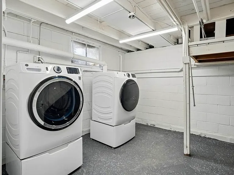 616 3rd Ave #1 — Photo 4