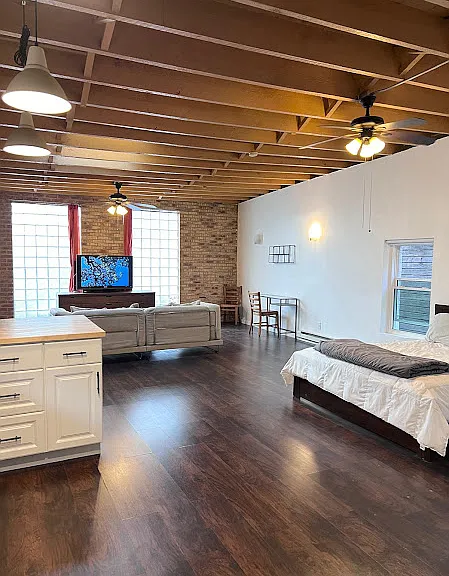 1708 S Carpenter St #2R — Photo 4