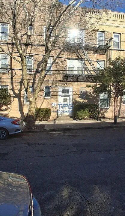265 Avenue B #4